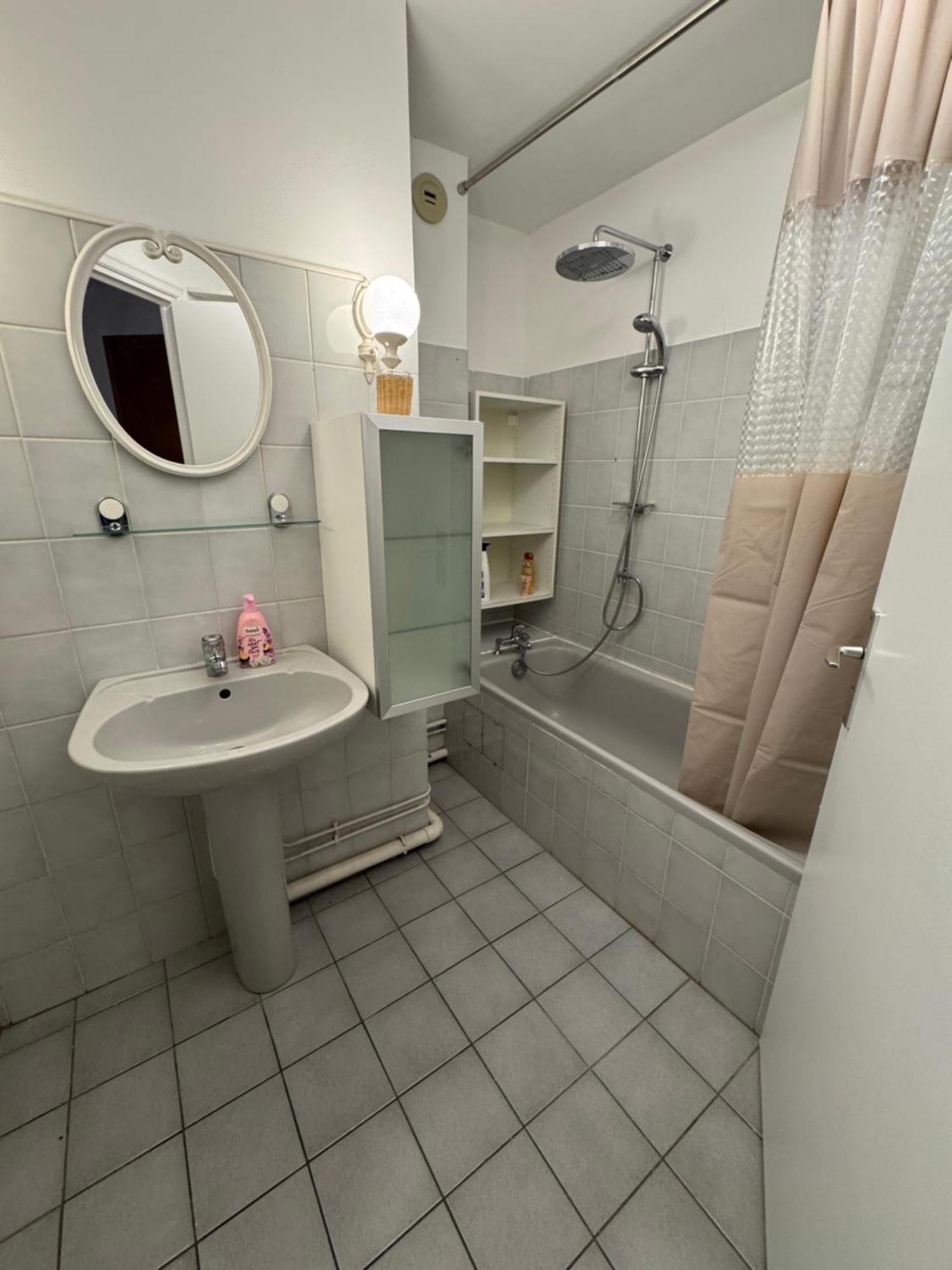 4 Personnes 50 M2 Idealement Situe A Appartement *